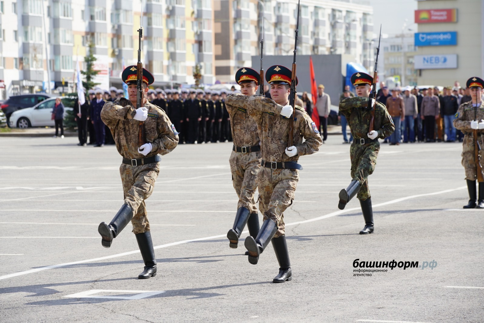 Олег Яровиков