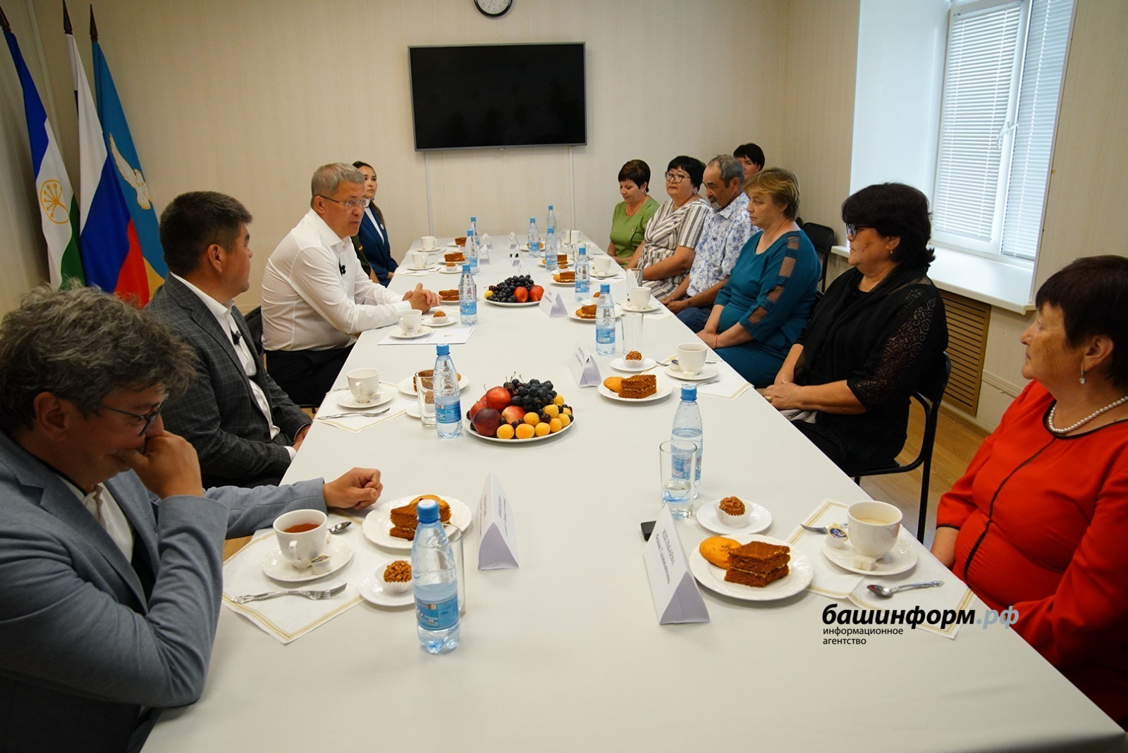 Олег Яровиков