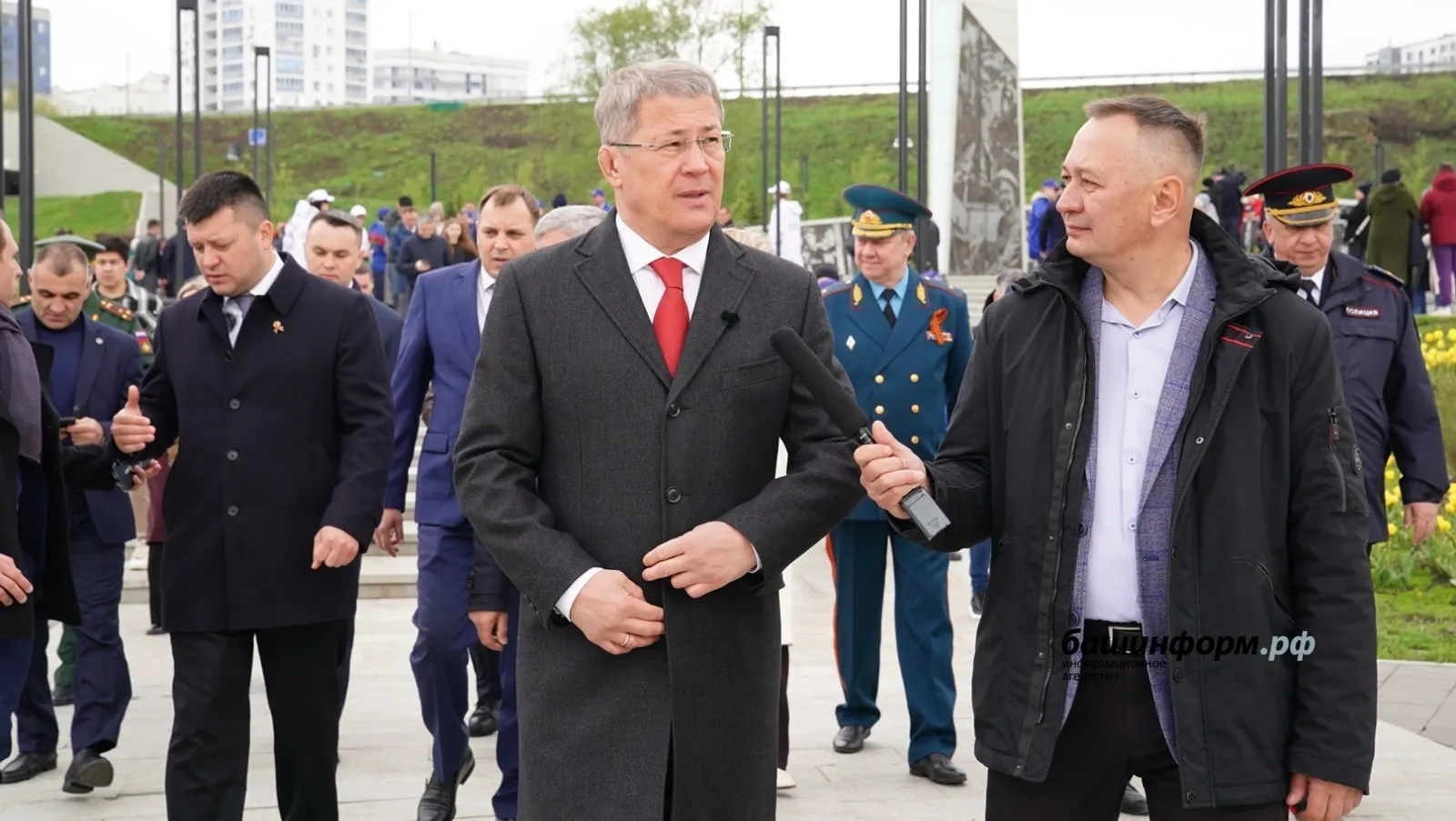 Олег Яровиков