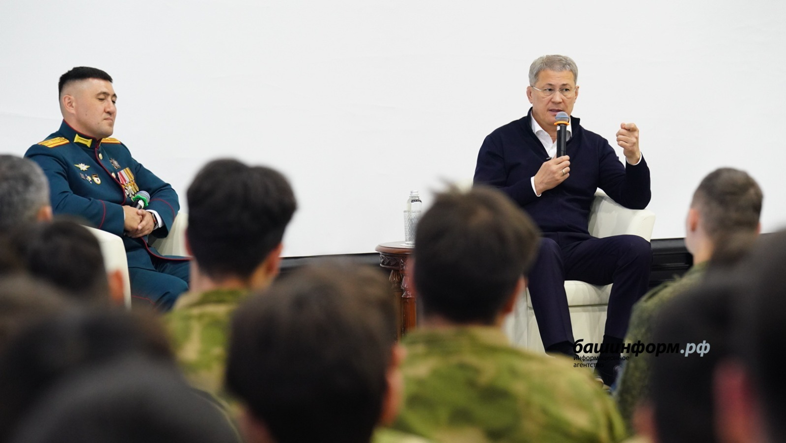 Олег Яровиков