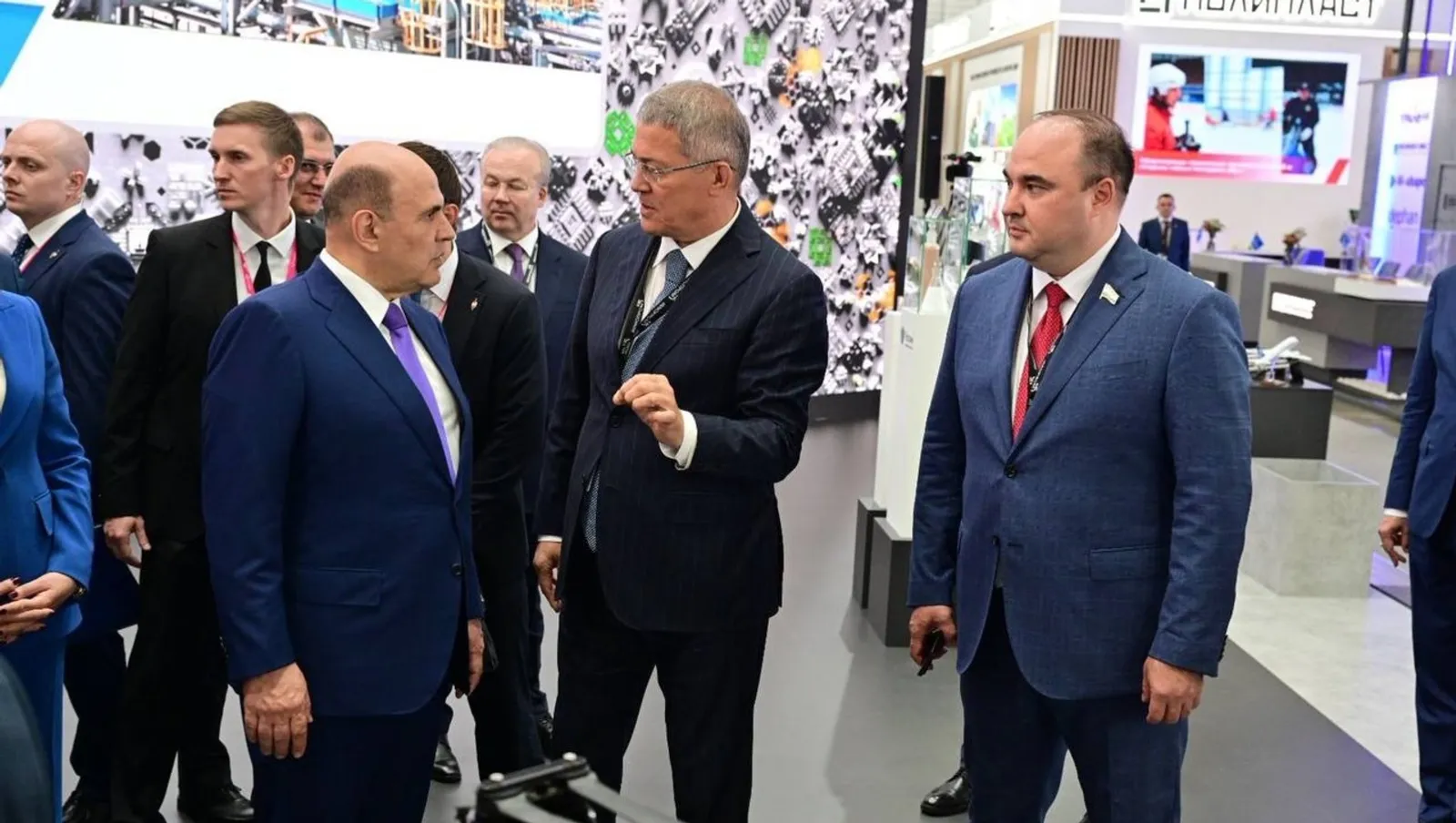 соцсети Радия Хабирова