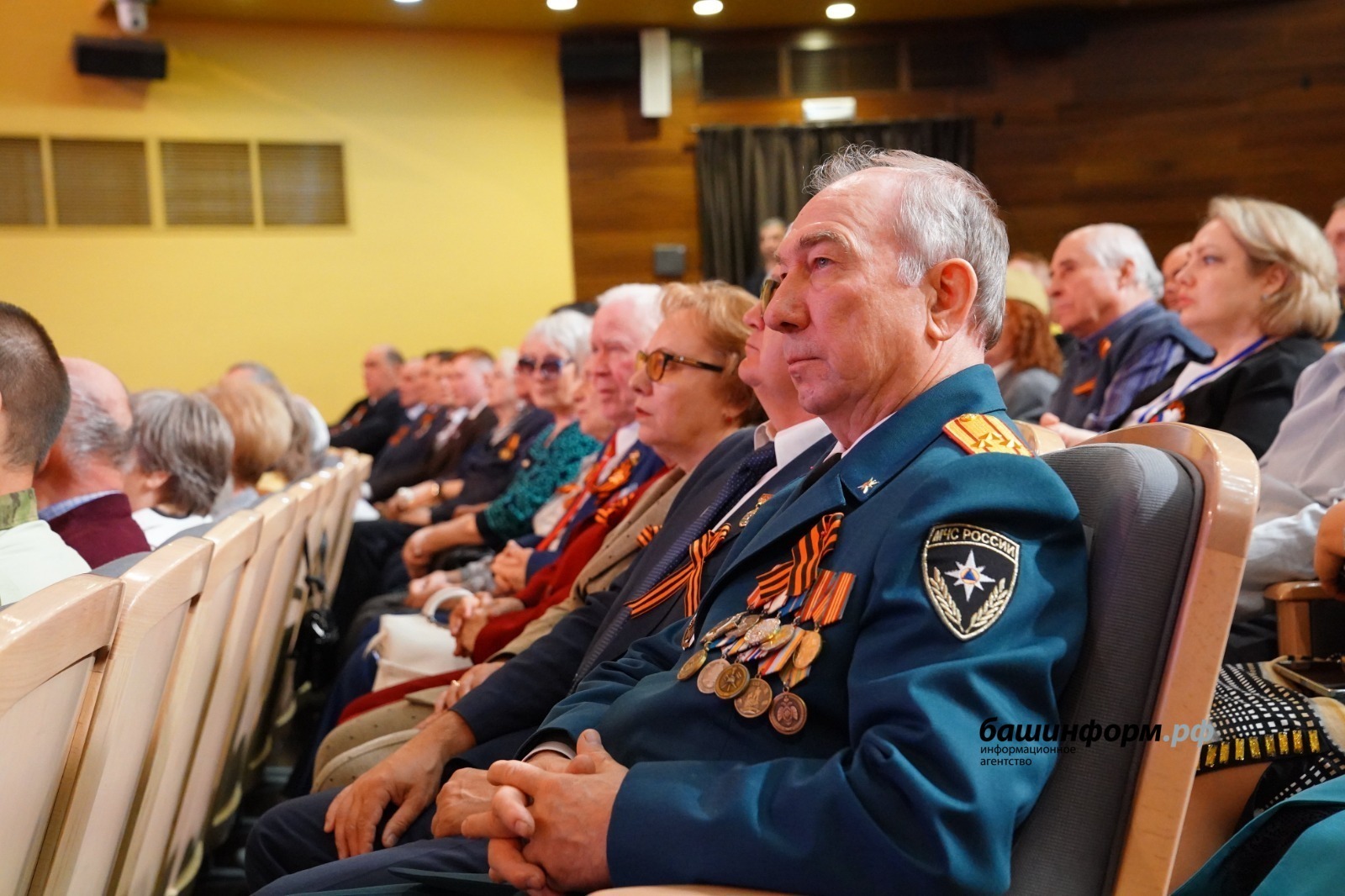 Олег Яровиков