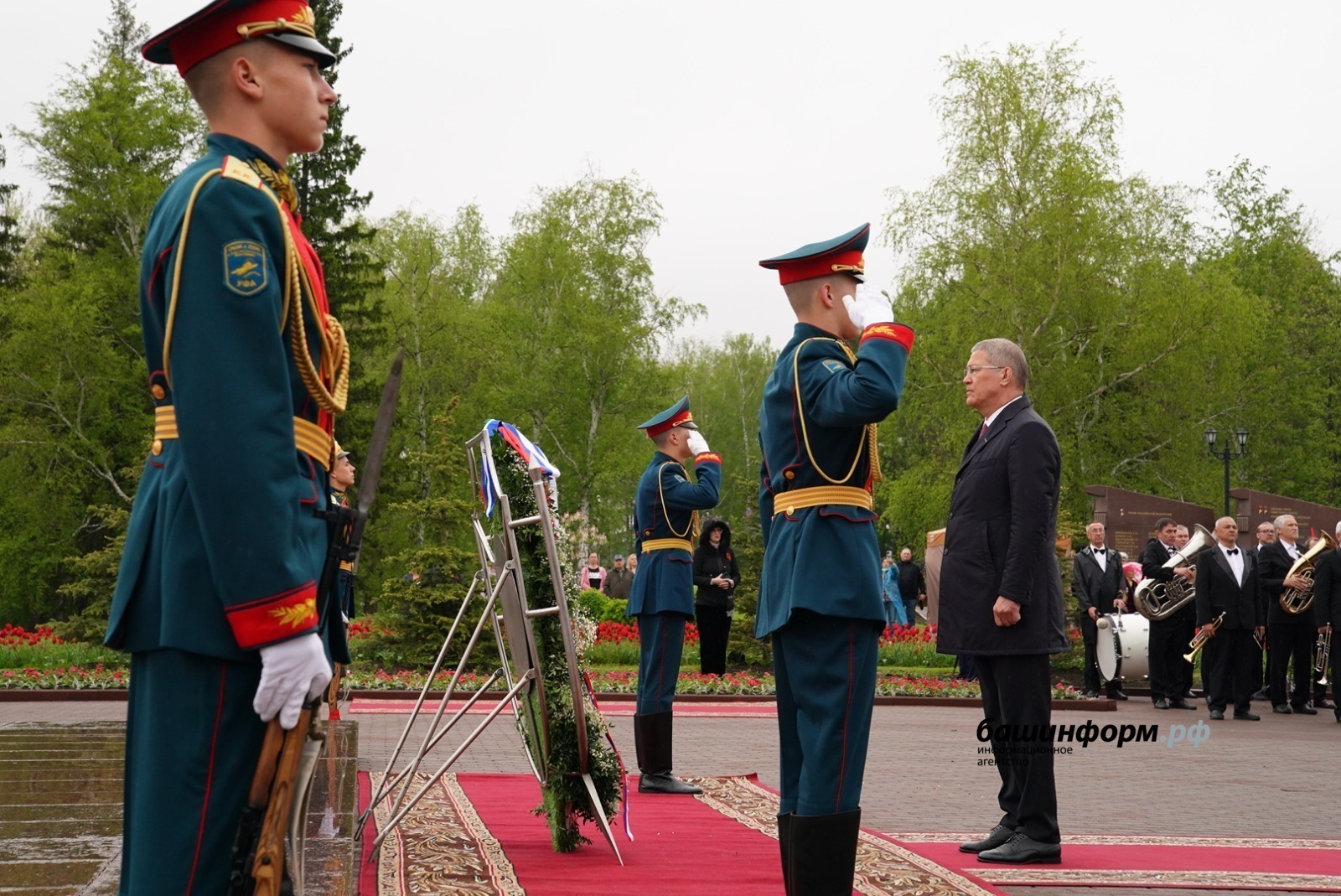 Олег Яровиков