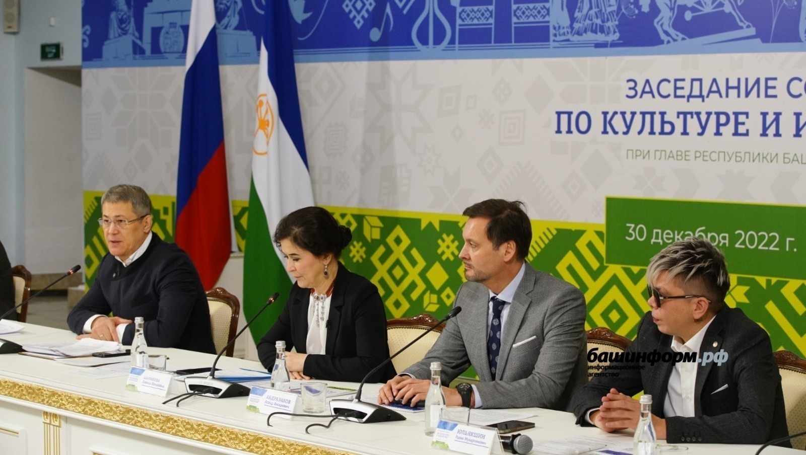 Олег Яровиков