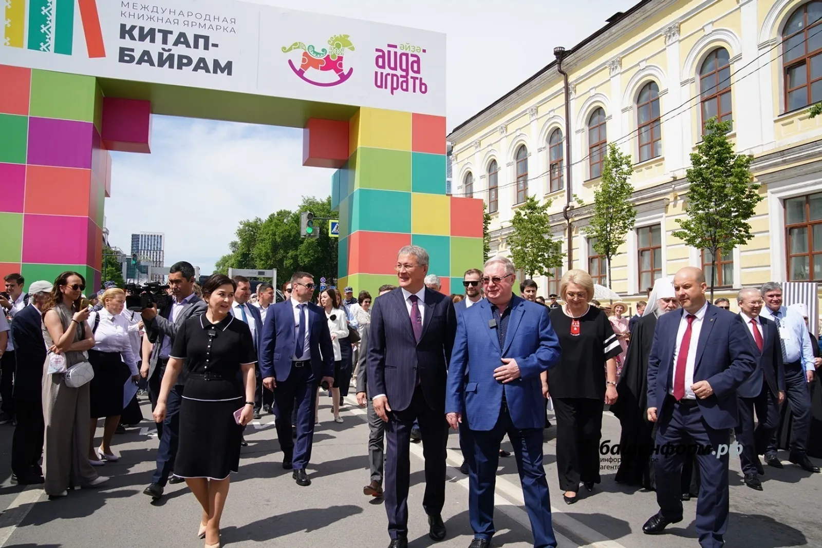 Олег Яровиков