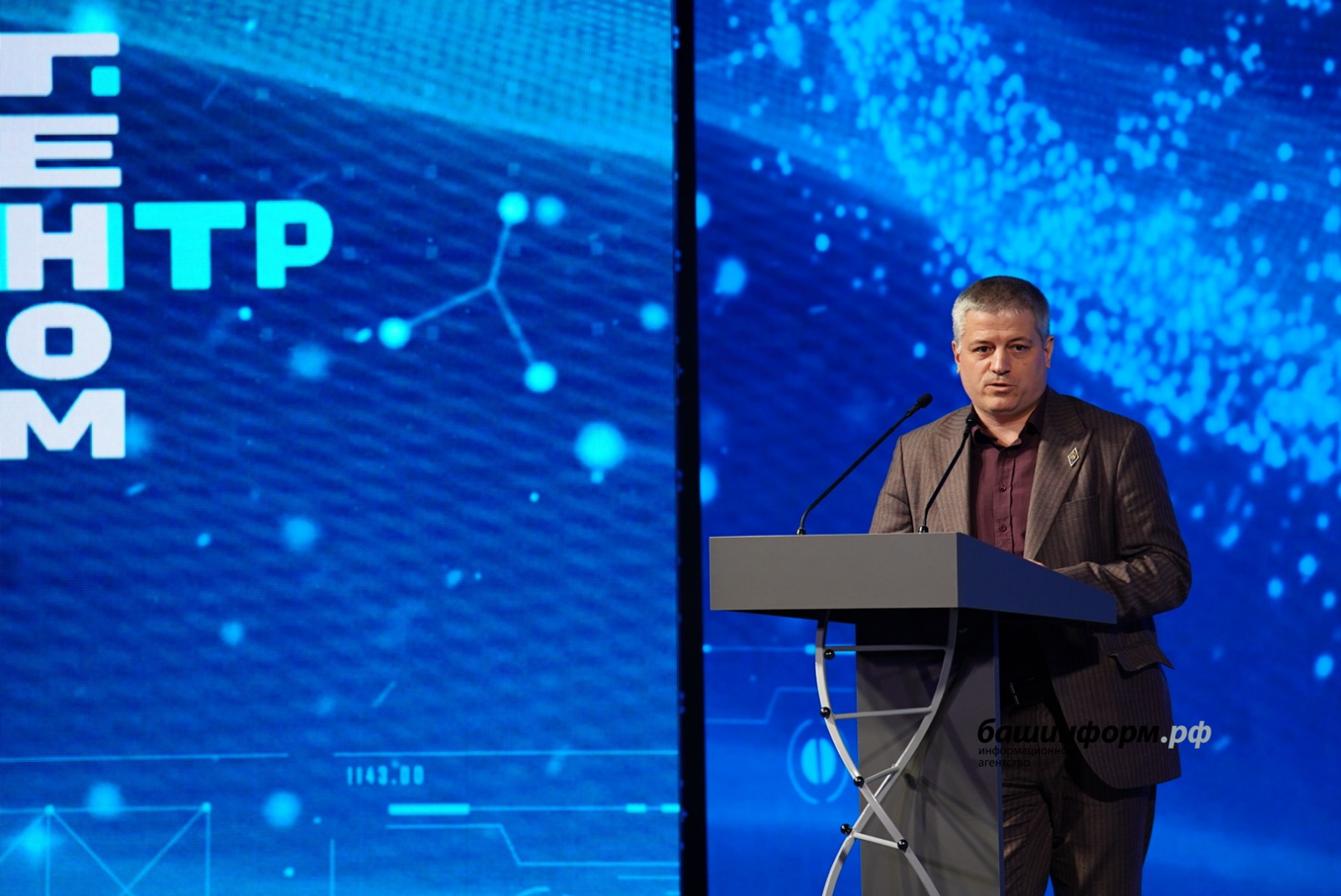 Олег Яровиков