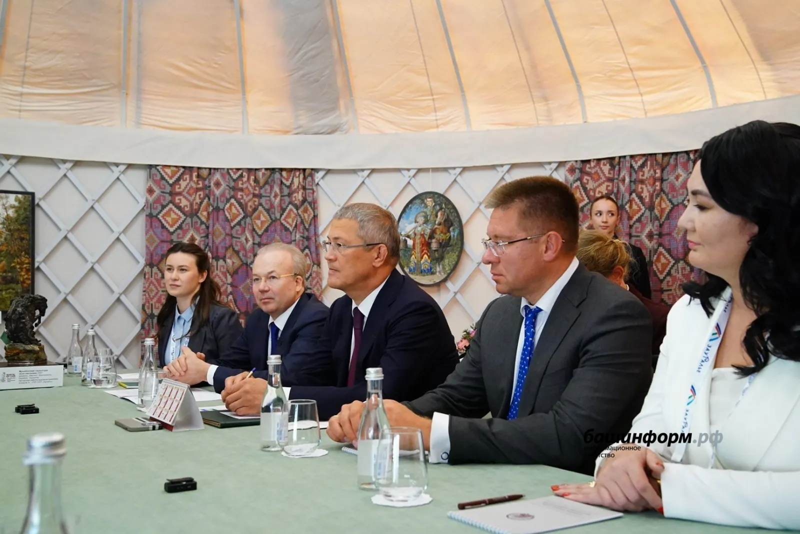 Олег Яровиков