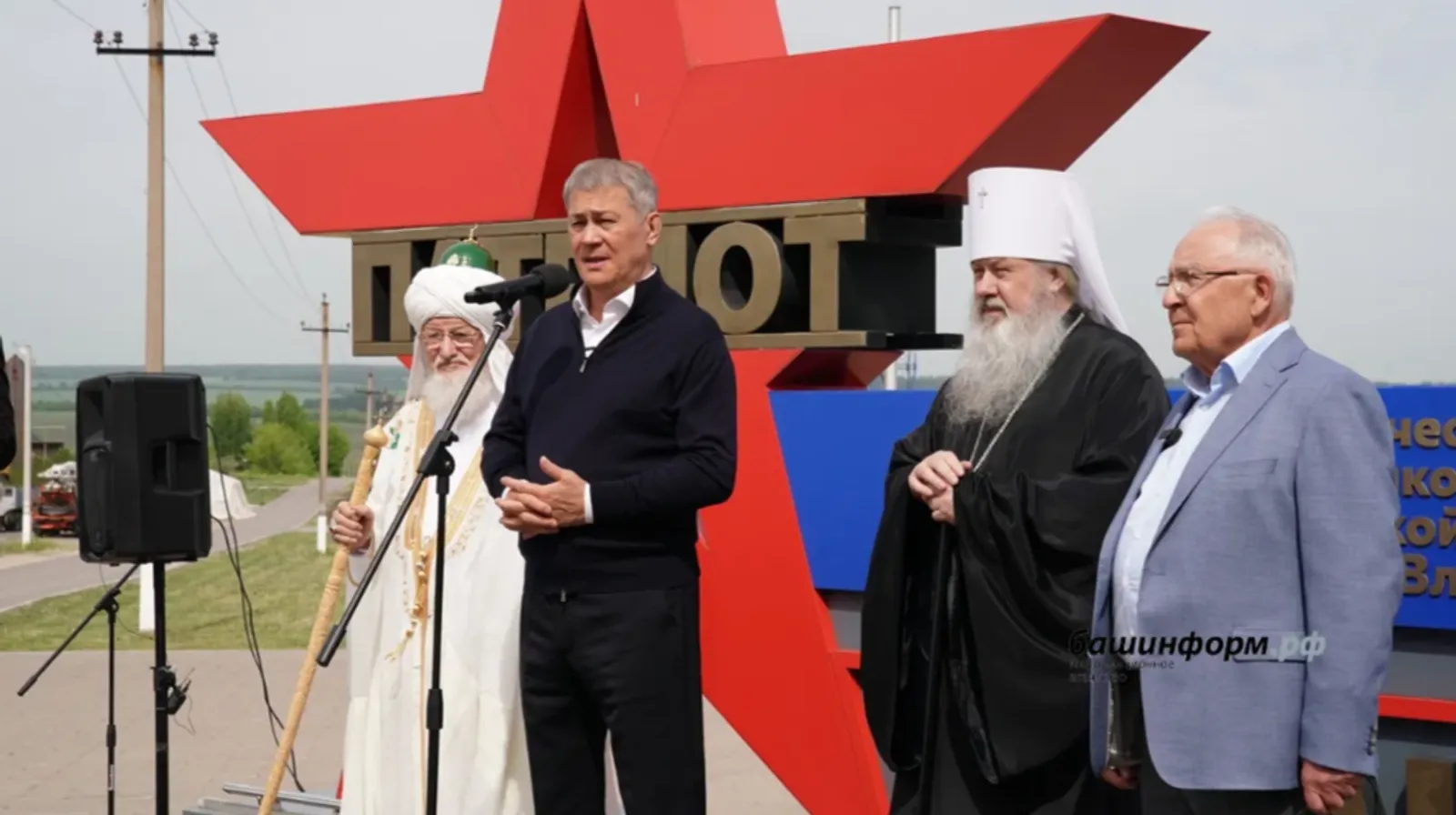 Олег Яровиков