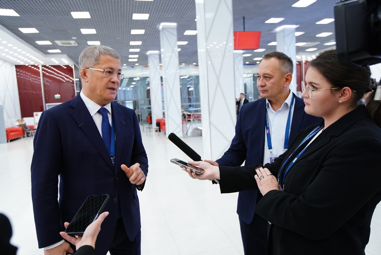 Олег Яровиков